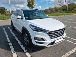 Weiß Gebraucht 2018 Hyundai Tucson Premium SUV | 18.700 € (Fairer Preis)