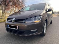 Braun Gebraucht 2013 VW Sharan Trendline Van / Kleinbus | 7.999 € (Superpreis)