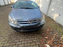 Grau Gebraucht 2004 Peugeot 307 CC Cabrio | 600 € (Superpreis)
