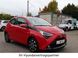 Rot Gebraucht 2019 Toyota Aygo X-play Kleinwagen | 9.485 € (Etwas zu teuer)