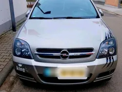 Grau Gebraucht 2003 Opel Vectra GTS Limousine | 2.400 € (Fairer Preis)