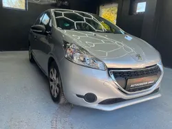 Grau Gebraucht 2014 Peugeot 208 Access Kleinwagen | 5.699 € (Fairer Preis)
