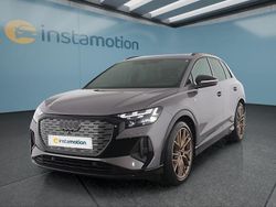 Grau Gebraucht 2022 Audi Q4 e-tron SUV | 35.199 € (Etwas zu teuer)