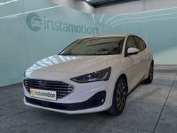Weiß Gebraucht 2024 Ford Focus Titanium Limousine | 24.699 € (Fairer Preis)