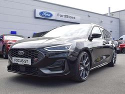 Agate black metallic Neu 2025 Ford Focus ST Kombi | 42.950 € (Etwas zu teuer)