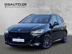 Saphirschwarz (schwarz) Gebraucht 2024 BMW 218 Active Tourer Sport Line Van / Kleinbus | 28.500 € (Guter Preis)