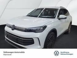Pure white Gebraucht 2024 VW Tiguan Life SUV | 33.370 € (Guter Preis)