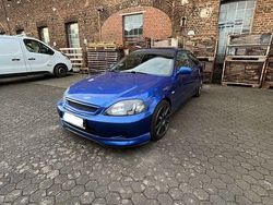 Blau Gebraucht 2001 Honda Civic Coupé | 11.000 €