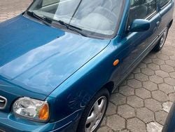 Blau Gebraucht 2001 Nissan Micra Kleinwagen | 1.099 € (Guter Preis)
