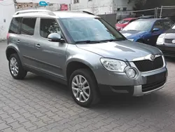 Grau Gebraucht 2011 Skoda Yeti Plus Edition SUV | 7.450 € (Fairer Preis)