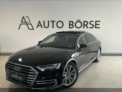Mythosschwarz metallic Gebraucht 2019 Audi A8L S-Line Limousine | 53.990 € (Etwas zu teuer)
