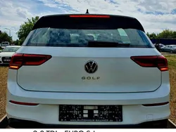 Weiß Gebraucht 2021 VW Golf VIII Basis Limousine | 13.995 €