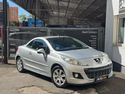 Grau Gebraucht 2010 Peugeot 207 CC Platinum Cabrio | 5.299 € (Fairer Preis)