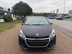 Blau Gebraucht 2015 Peugeot 208 Active Kleinwagen | 5.690 € (Fairer Preis)