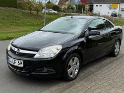 Schwarz Gebraucht 2007 Opel Astra Cabriolet Cabrio | 1.450 € (Guter Preis)