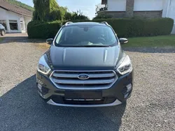 Grün Gebraucht 2018 Ford Kuga Titanium SUV | 13.980 € (Guter Preis)