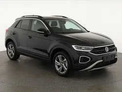 Deepblack perleffekt Neu 2025 VW T-Roc Life SUV | 34.084 € (Superpreis)