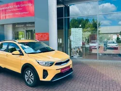 Gelb Gebraucht 2024 Kia Stonic Vision SUV | 21.100 € (Etwas zu teuer)