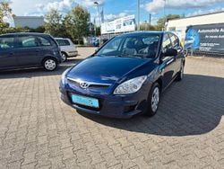 Blau Gebraucht 2007 Hyundai i30 Limousine | 4.490 € (Etwas zu teuer)
