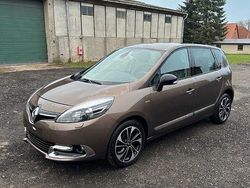 Braun Gebraucht 2014 Renault Scénic III Bose Edition Van / Kleinbus | 7.299 € (Fairer Preis)