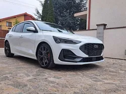 Frostweiß Gebraucht 2022 Ford Focus Performance Edition Limousine | 23.990 € (Guter Preis)