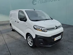 Weiß Gebraucht 2021 Citroën e-Jumpy Van / Kleinbus | 16.099 €