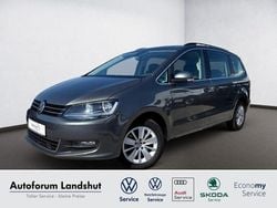 Indiumgrau Gebraucht 2023 VW Sharan Comfortline Van / Kleinbus | 27.960 € (Guter Preis)
