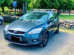 Blau Gebraucht 2011 Ford Focus Kombi | 2.400 € (Superpreis)