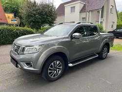 Grau Gebraucht 2017 Nissan Navara Tekna Abholung | 22.800 € (Guter Preis)