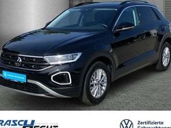 Deep black perleffekt Gebraucht 2024 VW T-Roc Life SUV | 20.890 € (Superpreis)