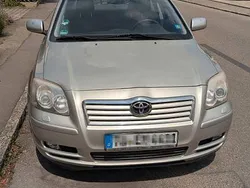 Silber Gebraucht 2006 Toyota Avensis T2 Limousine | 1.850 € (Guter Preis)