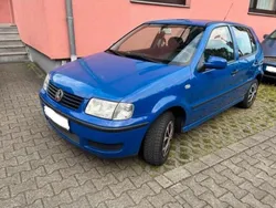 Blau Gebraucht 2000 VW Polo Kleinwagen | 1.399 € (Fairer Preis)