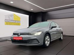 Grau Gebraucht 2020 VW Golf VIII Kombi | 22.999 € (Etwas zu teuer)