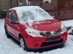Rot Gebraucht 2009 Dacia Sandero Kleinwagen | 699 € (Superpreis)