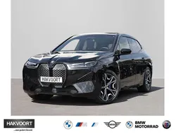 Saphirschwarz metallic Gebraucht 2022 BMW iX Sport Line SUV | 49.980 € (Etwas zu teuer)