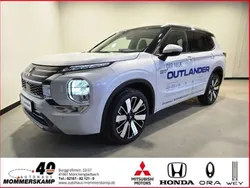 Titan weiss/schwarz Neu 2025 Mitsubishi Outlander P-HEV Top SUV | 54.450 €