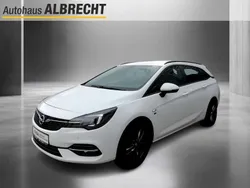 Weiß Gebraucht 2019 Opel Astra Kombi | 13.990 € (Etwas zu teuer)