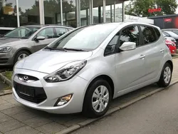 Silber Gebraucht 2014 Hyundai ix20 Van / Kleinbus | 9.999 € (Fairer Preis)
