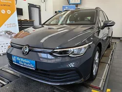 Delfingrau metallic Gebraucht 2021 VW Golf VIII Life Kombi | 20.390 € (Fairer Preis)