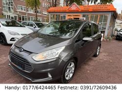 Grau Gebraucht 2017 Ford B-MAX Van / Kleinbus | 3.990 € (Guter Preis)
