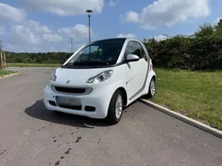 Weiß Gebraucht 2011 Smart ForTwo Coupé Passion Kleinwagen | 5.699 € (Fairer Preis)