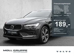 Grau Gebraucht 2023 Volvo V60 CC Plus Kombi | 36.340 € (Guter Preis)