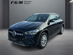 Nachtschwarz unilack Gebraucht 2021 Mercedes GLA250 Style SUV | 31.370 € (Guter Preis)