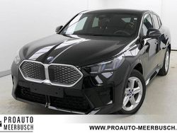 Black sapphire Gebraucht 2024 BMW iX2 M Sport SUV | 39.999 € (Fairer Preis)