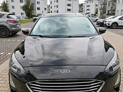 Schwarz Gebraucht 2020 Ford Focus Limousine | 15.499 €