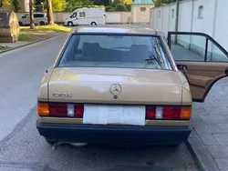 Gold Gebraucht 1983 Mercedes 190 Limousine | 8.900 €