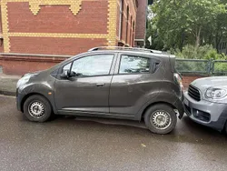 Braun Gebraucht 2011 Chevrolet Spark LS Kleinwagen | 1.800 € (Fairer Preis)