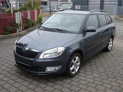 Grau Gebraucht 2012 Skoda Fabia Family Limousine | 3.900 € (Guter Preis)