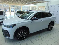 Oryxweiß perlmutteffekt Neu 2025 VW Tiguan R-line SUV | 55.990 € (Fairer Preis)