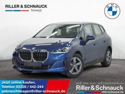 Phytonicblau Gebraucht 2024 BMW 216 Active Tourer Shadowline Van / Kleinbus | 27.450 € (Superpreis)